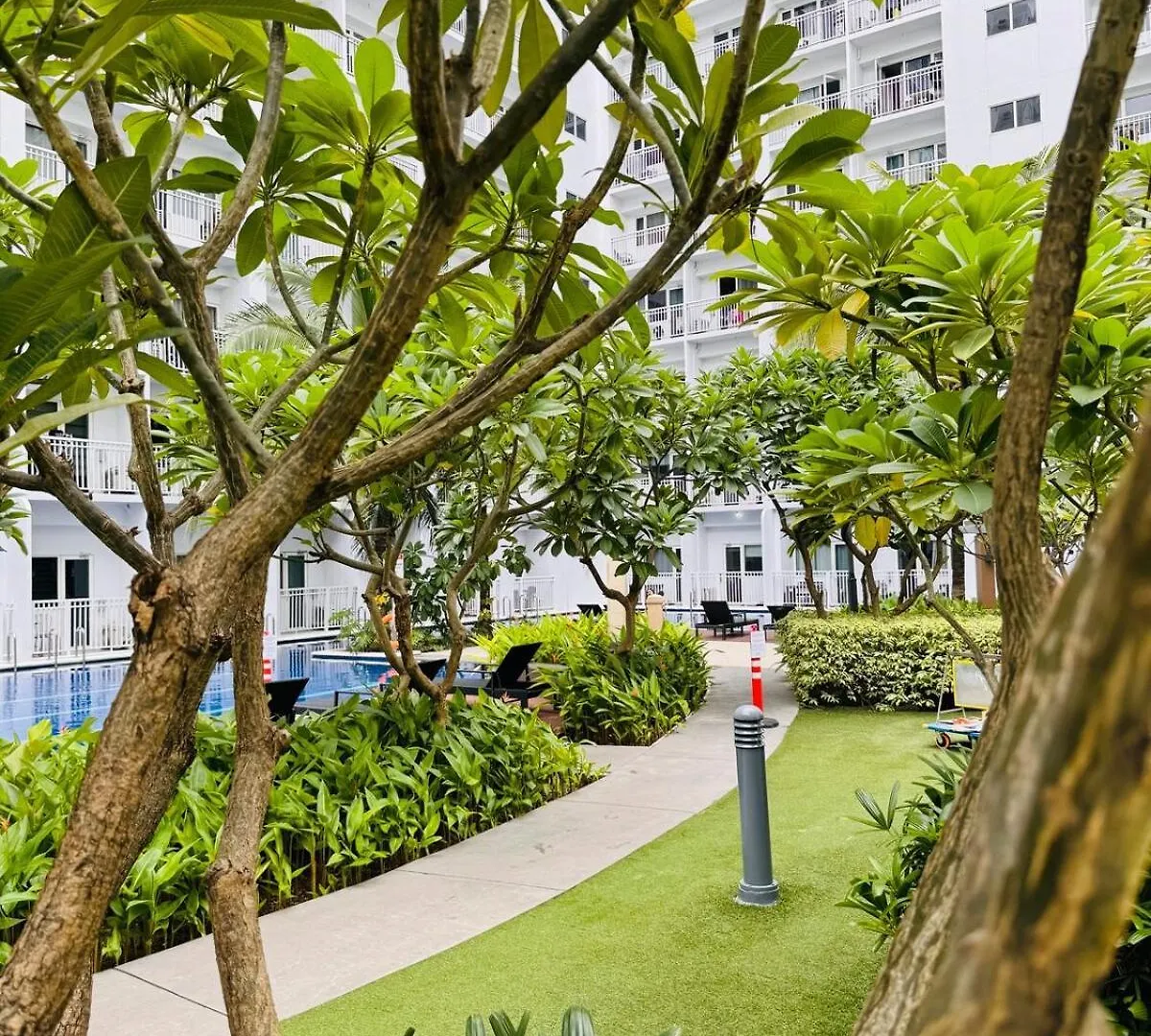 Apartment Shore 2 Residences Room 539 Facing Pool By Prime Stay Manila